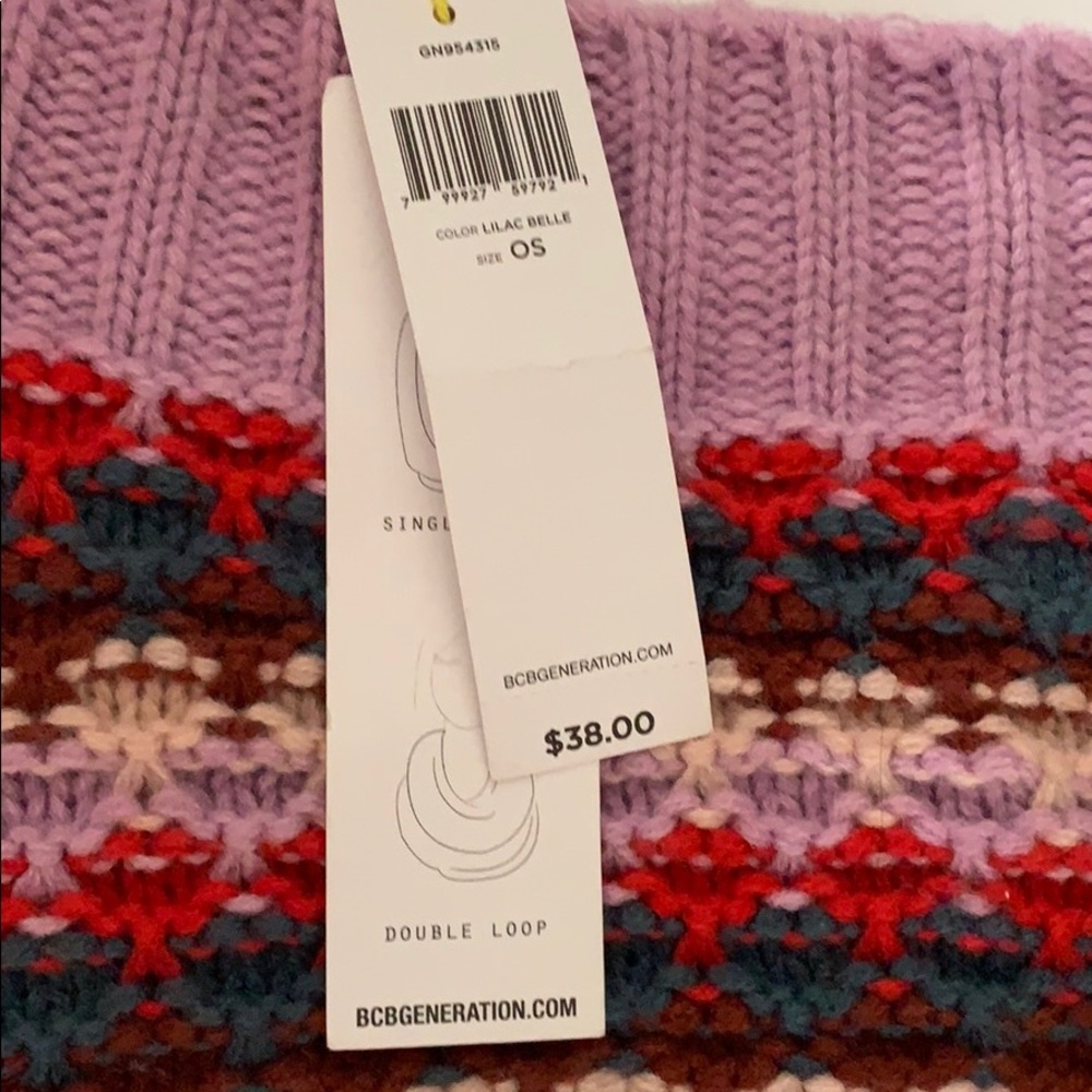 BCBG generation Loop scarf - Picture 4 of 6